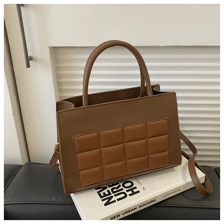 Korean Style Quilted Shoulder Bag Brown White 2024 — feature 12