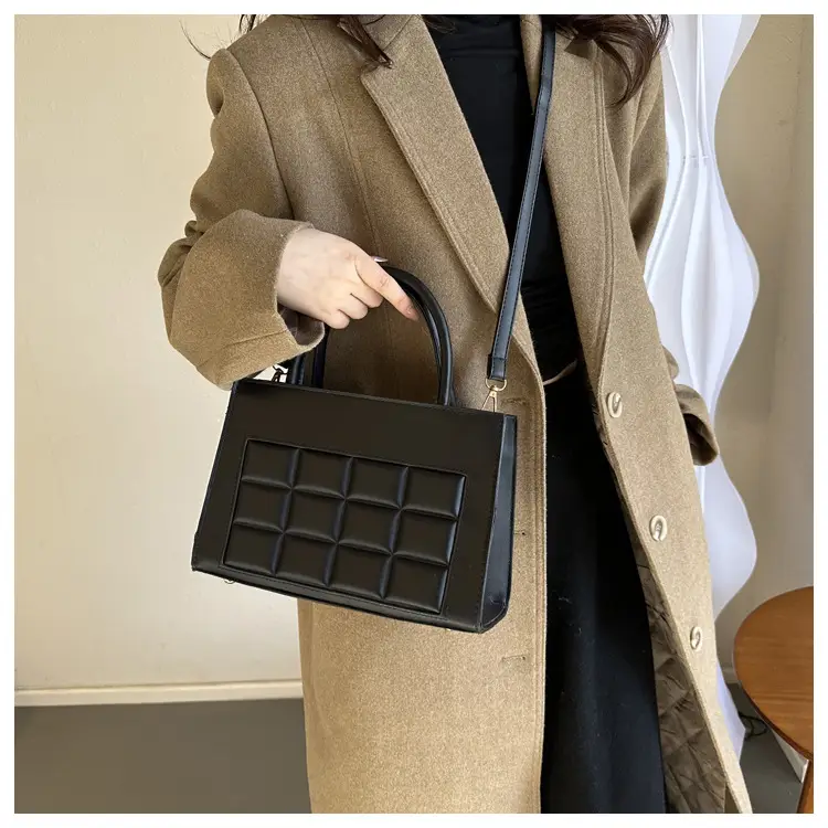Korean Style Quilted Shoulder Bag Brown White 2024 — feature 19