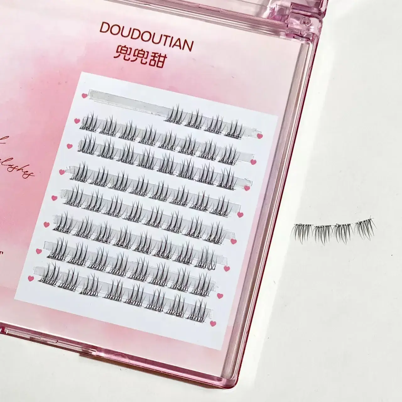 Glue-Free Rabbit-Tied False Eyelashes for Natural Look — feature 13