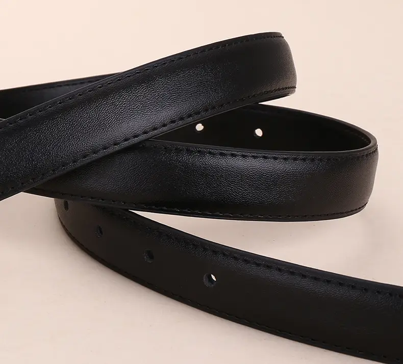 2026 Women's Black Leather Belt with Logo Buckle — feature 13