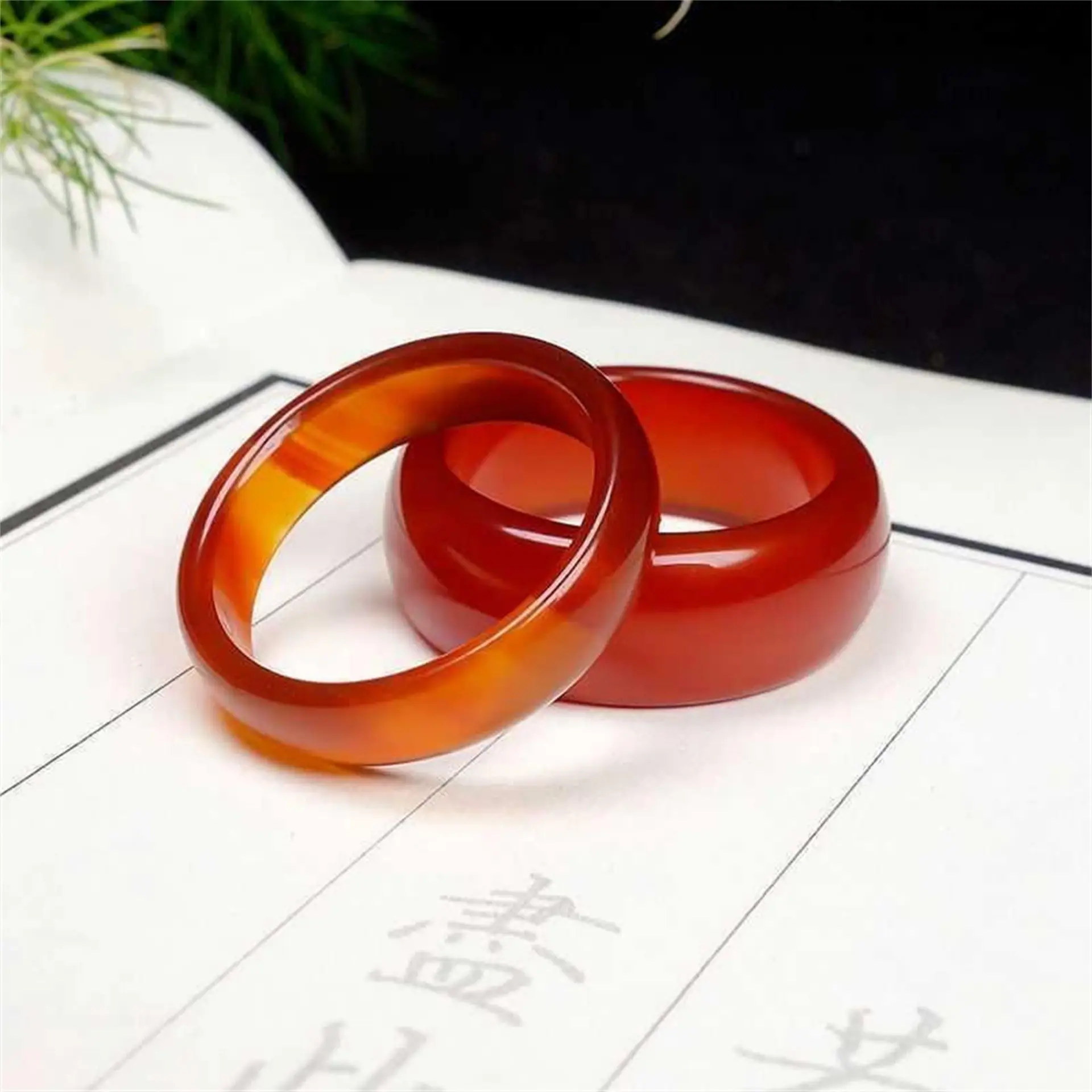 Ice Red Agate Wide Ring for Women — feature 5