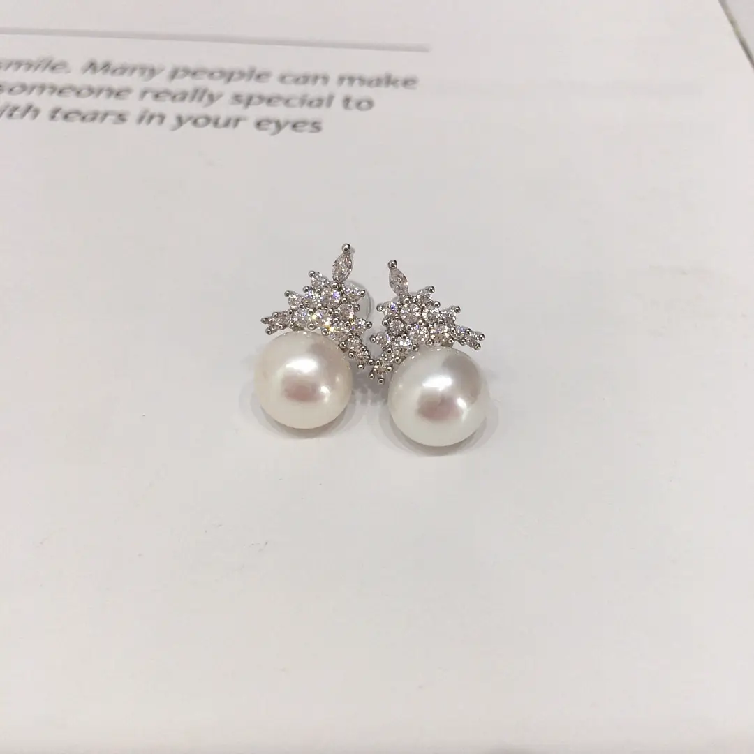 18K Gold Pearl Earrings Ice Queen Style for Women — feature 7