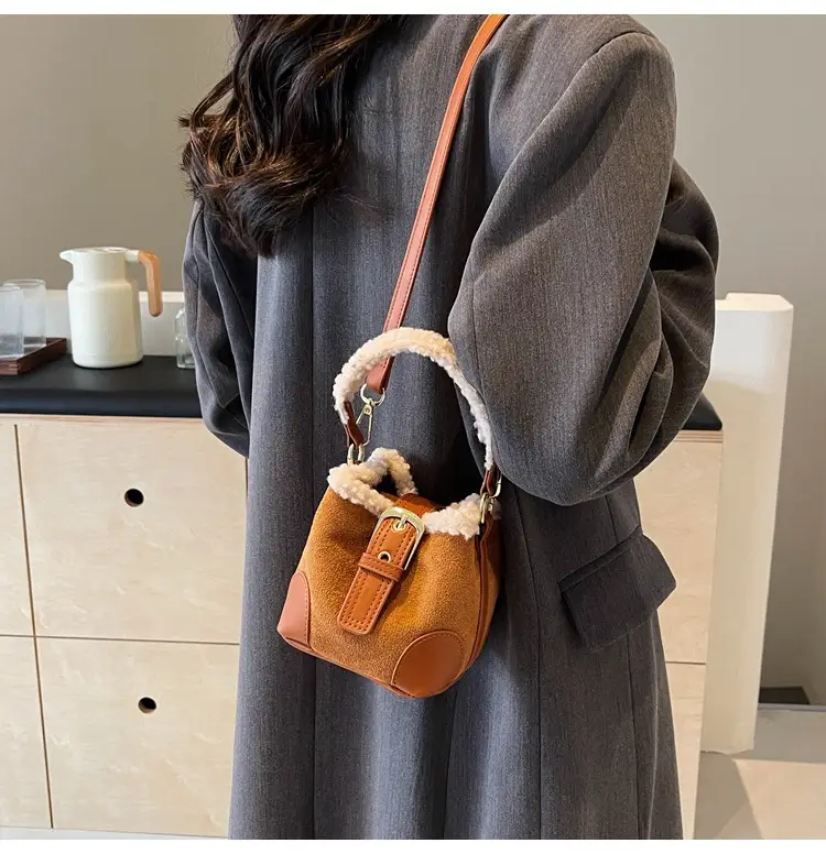 Korean Style Plush Shoulder Bag for Women 2024 — feature 11