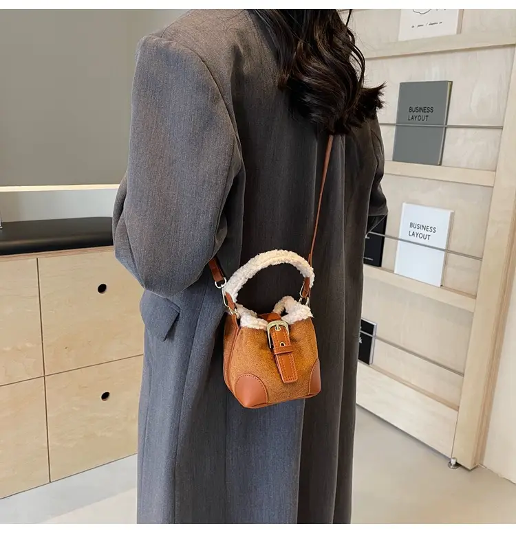 Korean Style Plush Shoulder Bag for Women 2024 — feature 12
