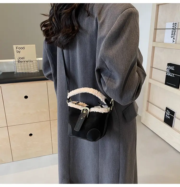 Korean Style Plush Shoulder Bag for Women 2024 — feature 15