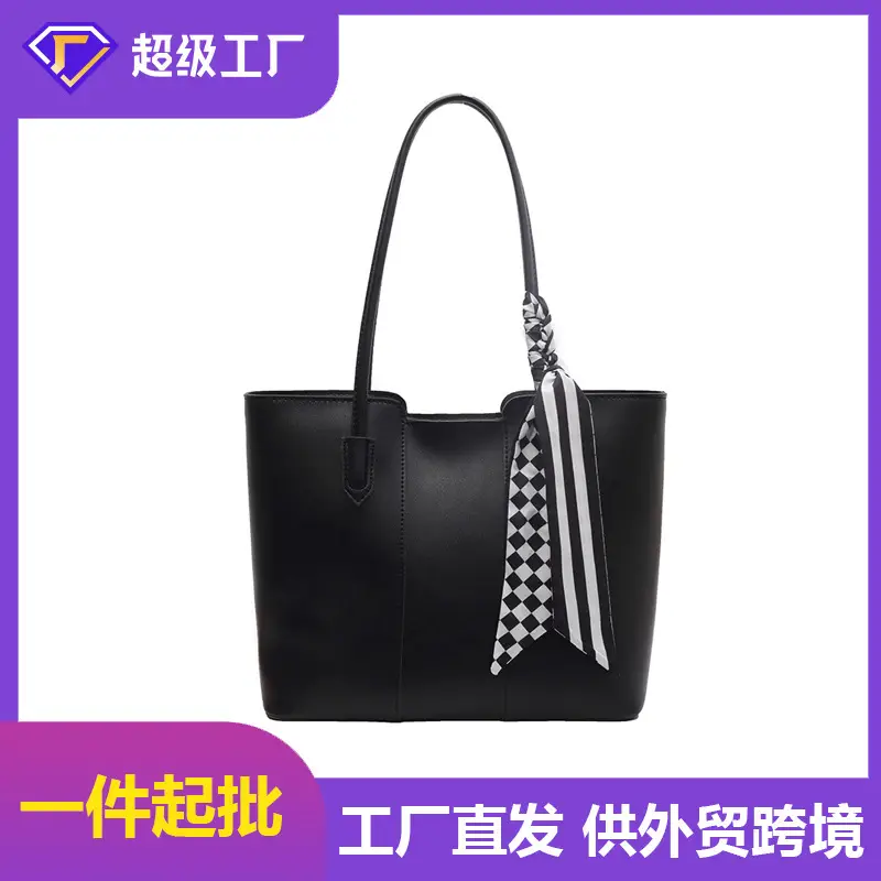Pink Leather Tote Bag with Checkered Tassel for Women - Image 6
