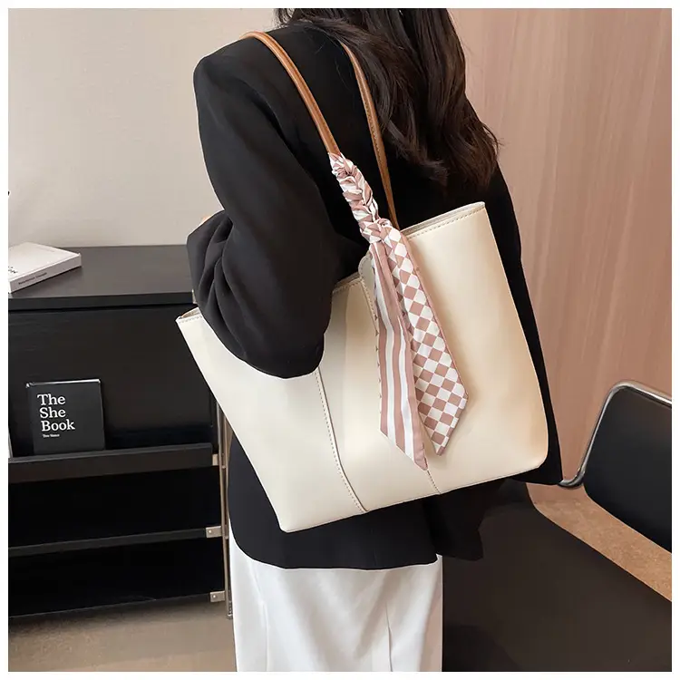 Pink Leather Tote Bag with Checkered Tassel for Women - Image 8