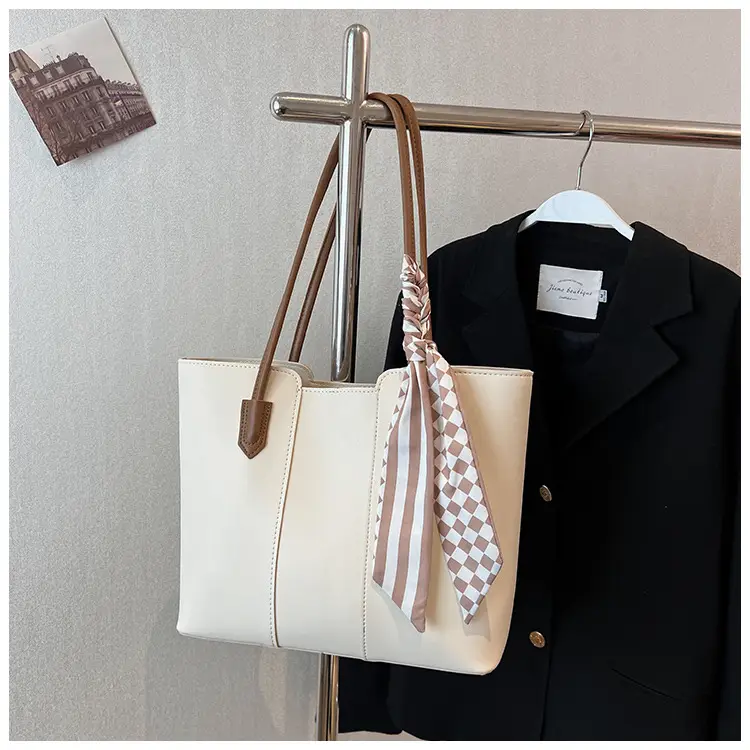 Pink Leather Tote Bag with Checkered Tassel for Women — feature 12