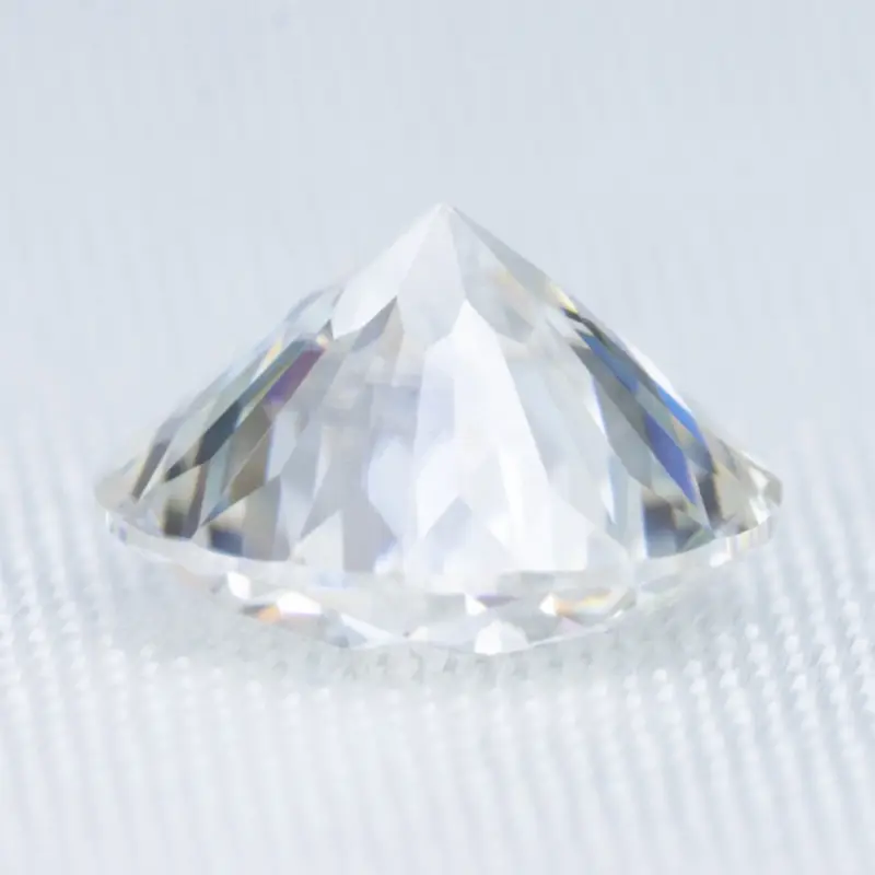 Moissanite Round Stone White with Gra Certificate - Image 4
