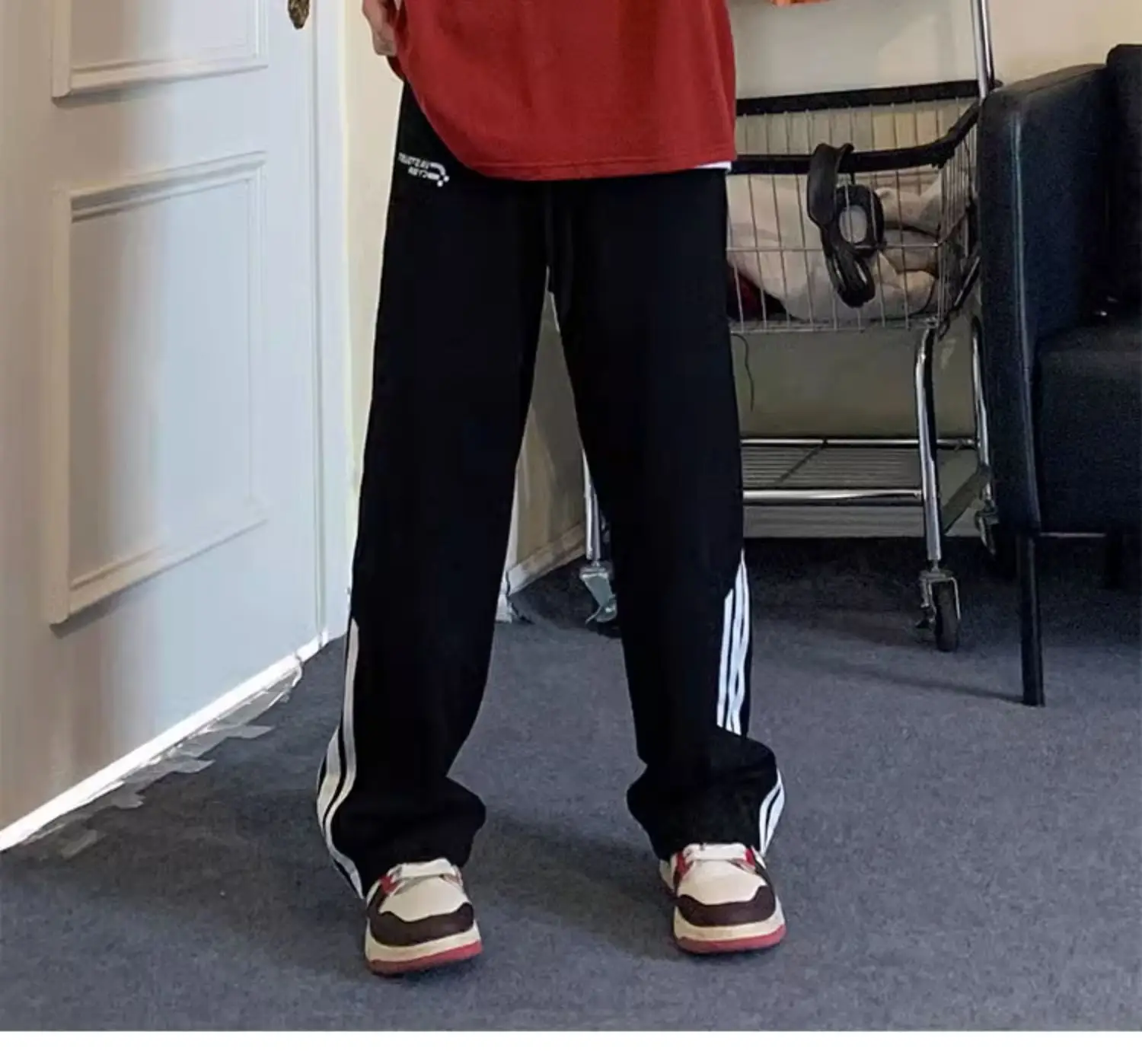 Men Heavy Striped Sweatpants Red Black American High Street — feature 6