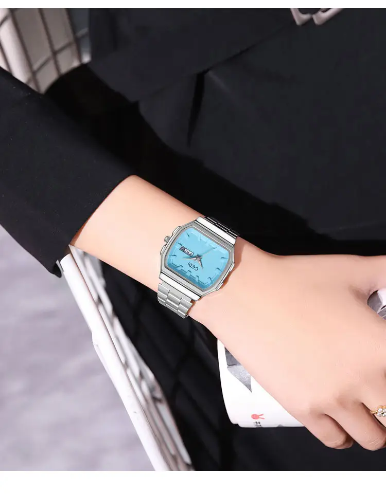 Goldie Calendar Women's Stainless Steel Watch — feature 12