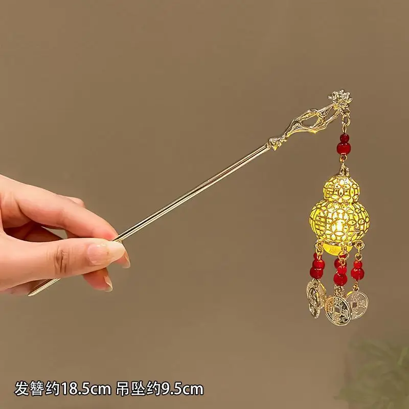 Ancient Light-Emitting Hairpin Lamp with Tassel Design — feature 17