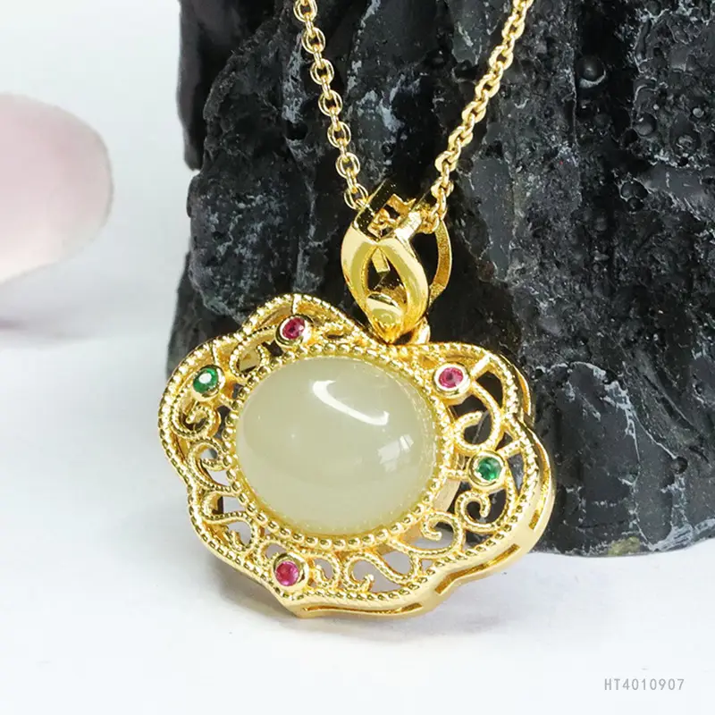 Guan Yu Hetian Jade Necklace Clear Water Jade Ruyi Pendant — feature 9