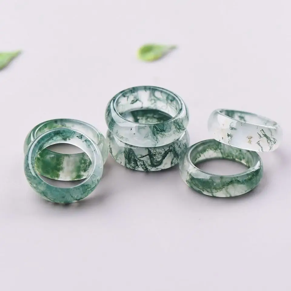 Green Ice-Type Agate Finger Ring for Men Women — feature 8