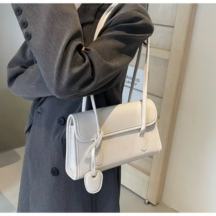 Women Retro Brown Leather Shoulder Bag 2023 — feature 16