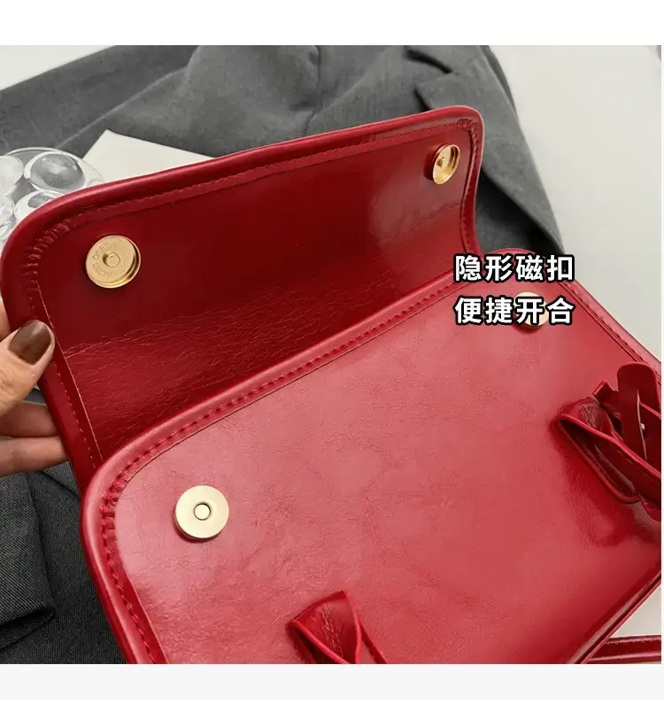 Women Retro Brown Leather Shoulder Bag 2023 — feature 3