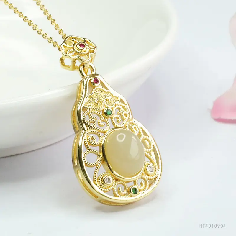 Guan Yu Jade Pendant Necklace Clear Water Gourd Gold