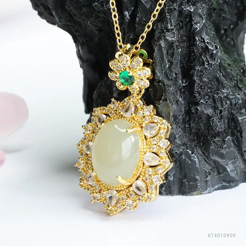 Guan Yu Jade Pendant Necklace Clear Water Jade Jewelry — feature 8