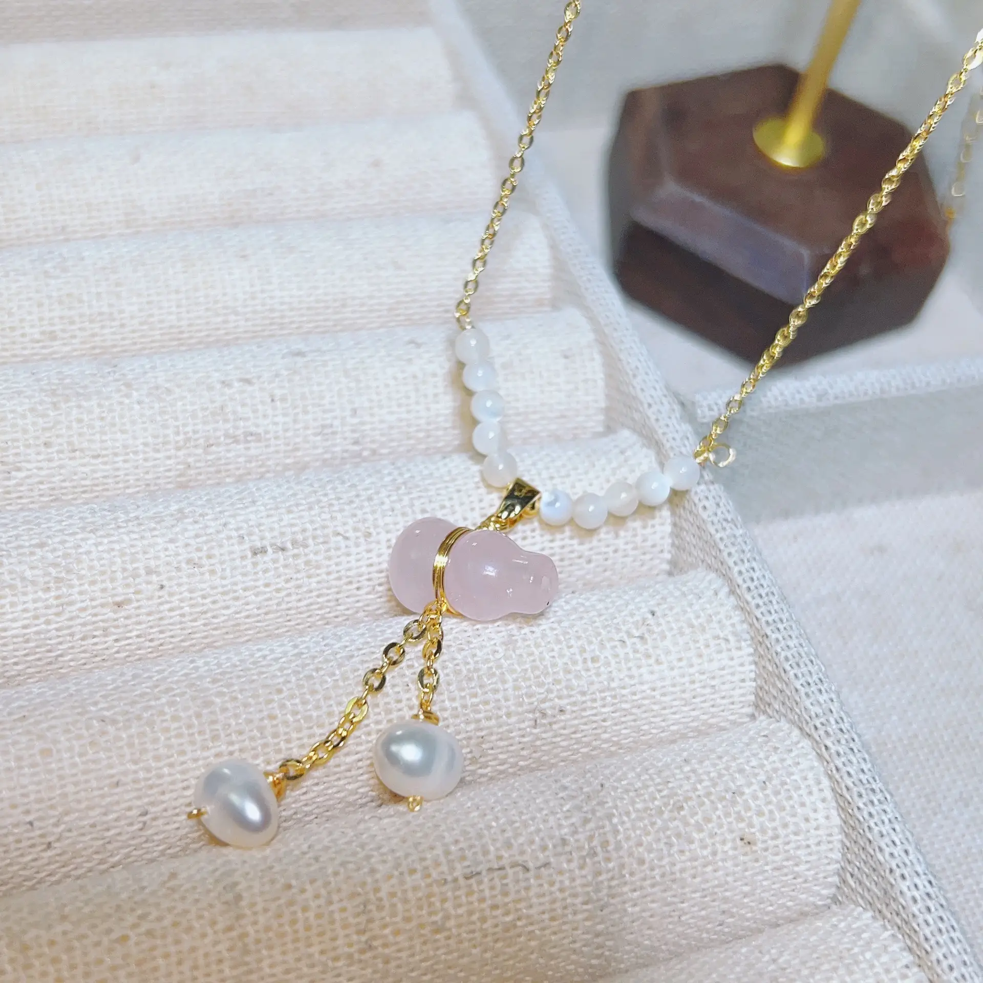 Handmade Pearl Earrings with Pink Jade Tassel — feature 5