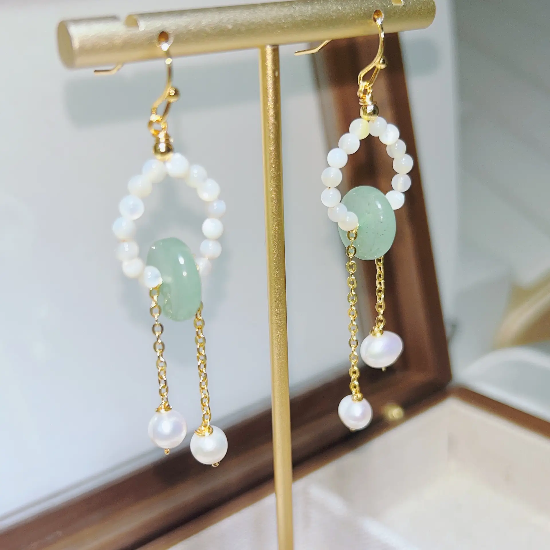 Handmade Pearl Earrings with Pink Jade Tassel — feature 7