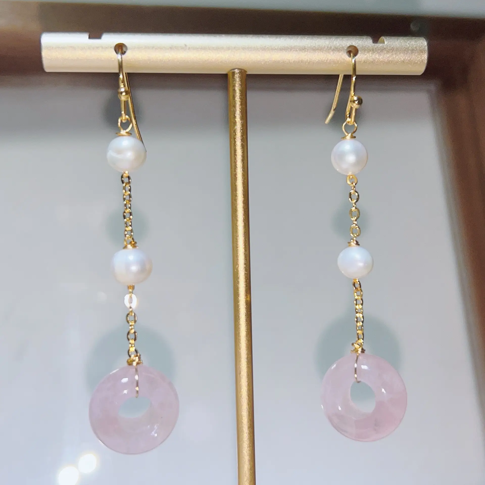 Handmade Pearl Earrings with Pink Jade Tassel — feature 9