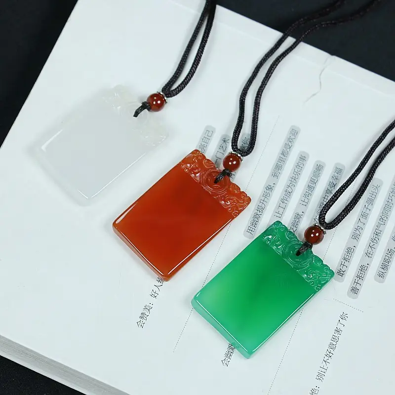 Green Jade Agate Pendant Necklace for Men Women — feature 2
