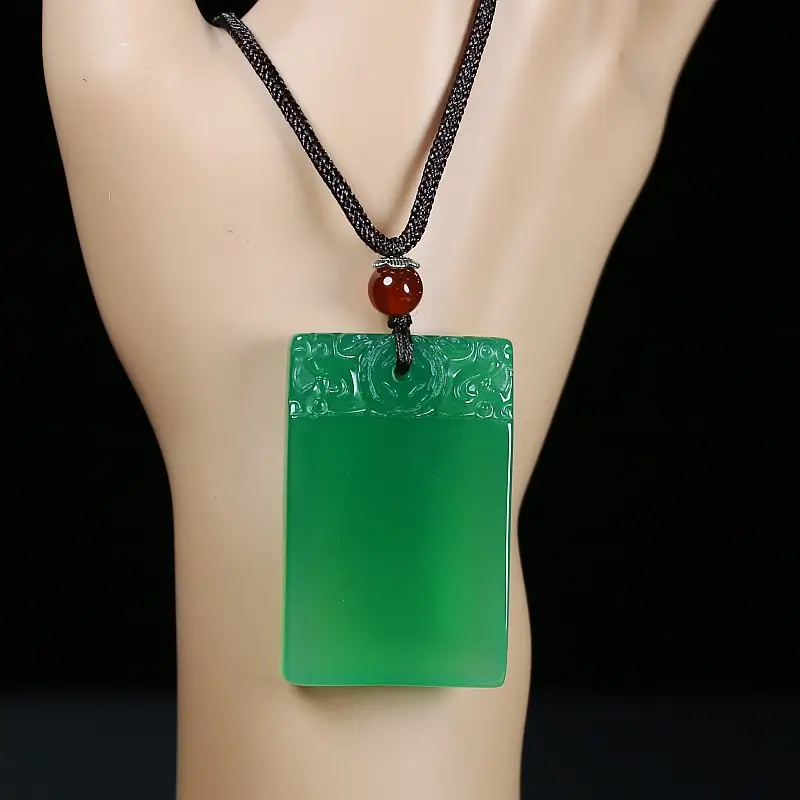 Green Jade Agate Pendant Necklace for Men Women — feature 4