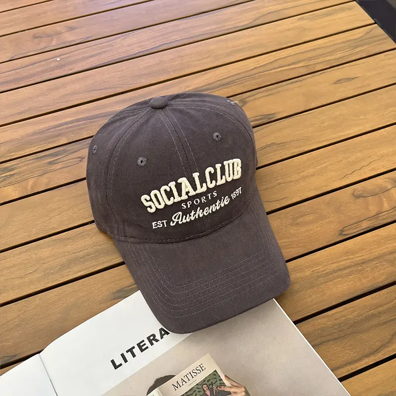 Korean Style Embroidered Baseball Cap with Curved Brim — feature 13