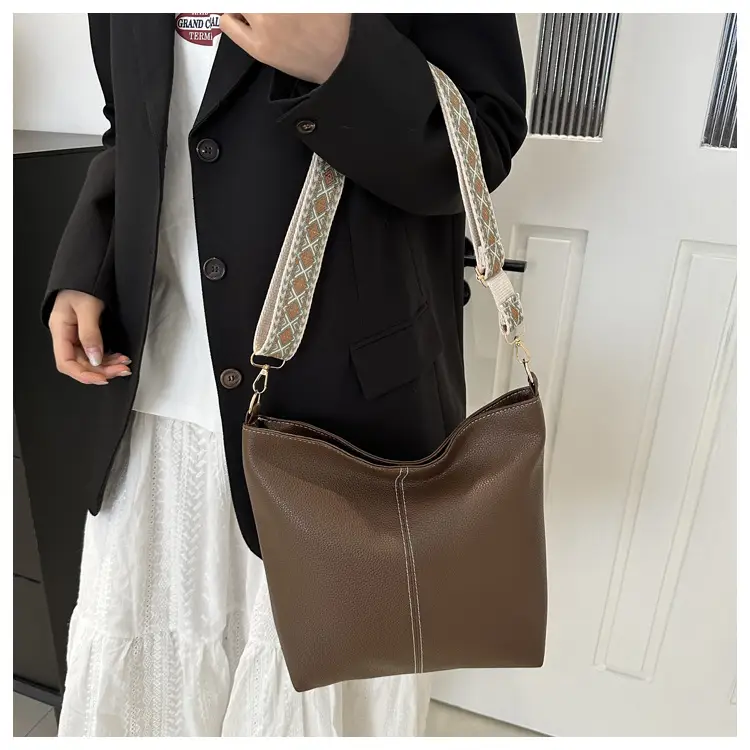 Women's Litchi Pattern Shoulder Bags Brown Black Brown - Image 5
