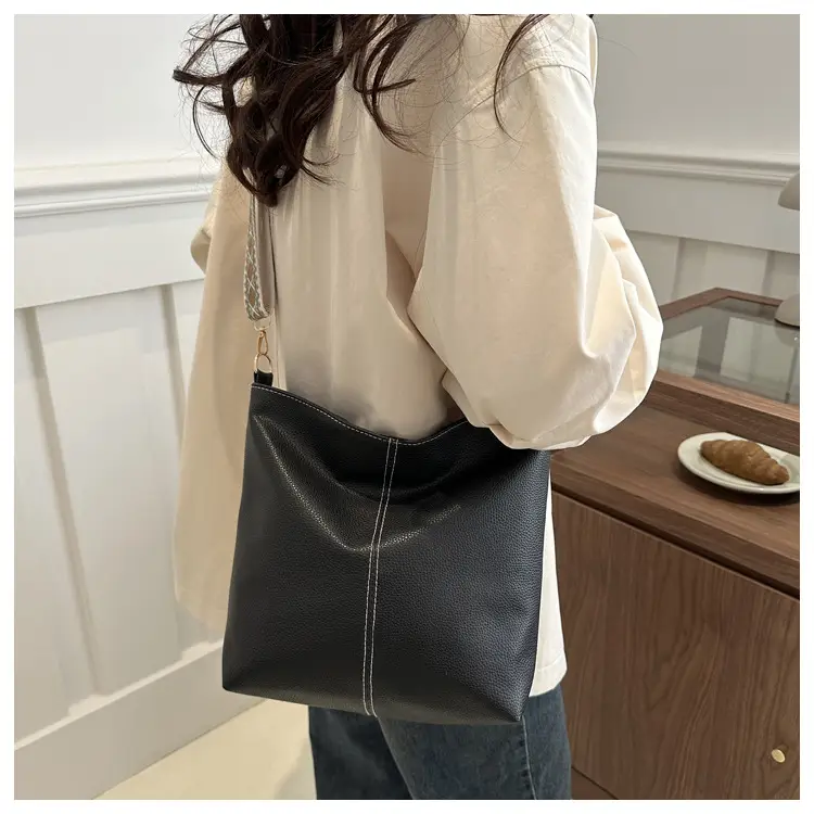 Women's Litchi Pattern Shoulder Bags Brown Black Brown — feature 13