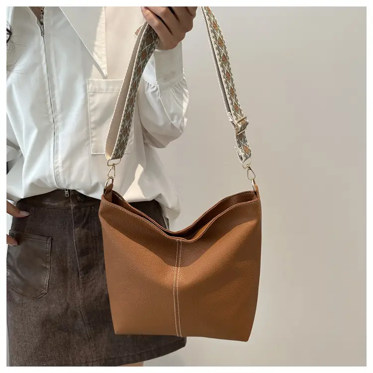 Women's Litchi Pattern Shoulder Bags Brown Black Brown — feature 16