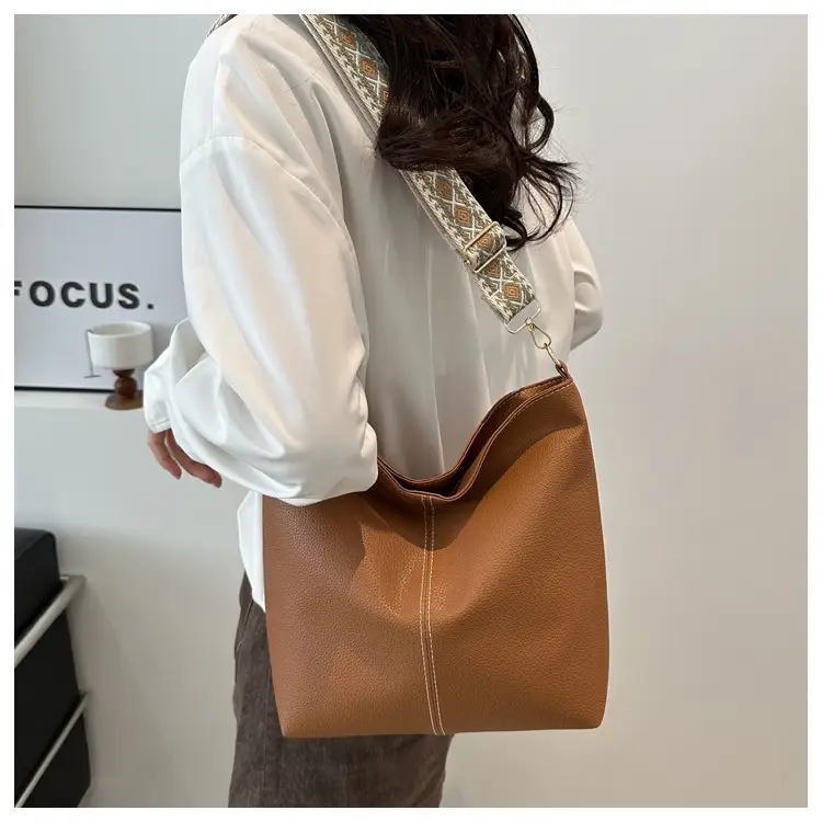 Women's Litchi Pattern Shoulder Bags Brown Black Brown — feature 17