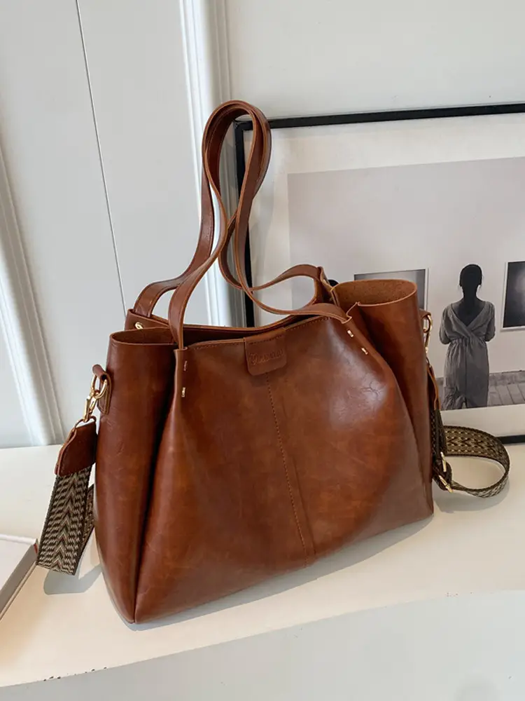 Brown Leather Shoulder Messenger Bag for Women - Image 7
