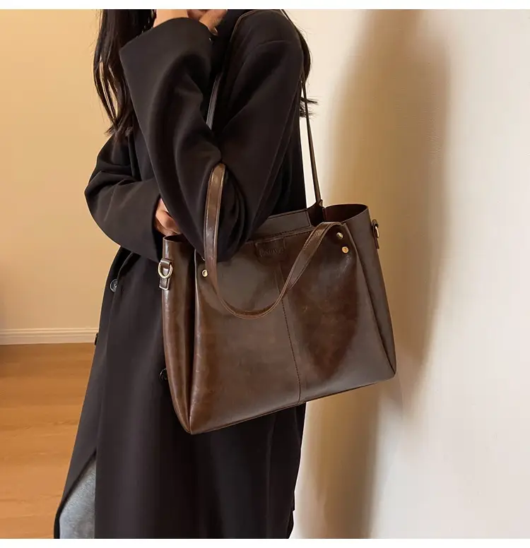 Brown Leather Shoulder Messenger Bag for Women — feature 10