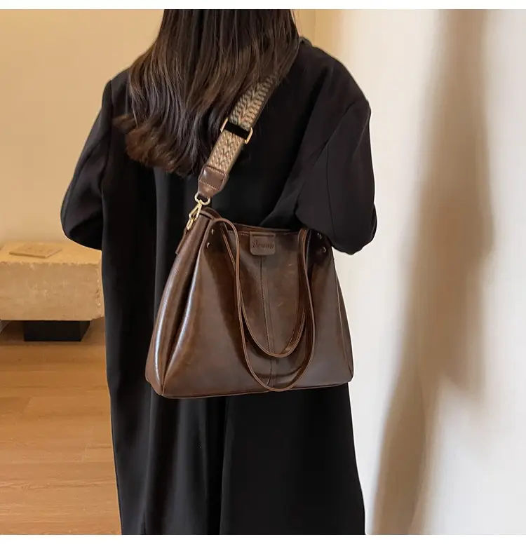 Brown Leather Shoulder Messenger Bag for Women — feature 12