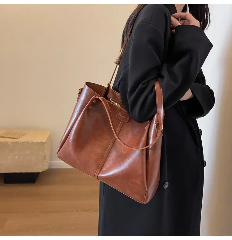 Brown Leather Shoulder Messenger Bag for Women — feature 17