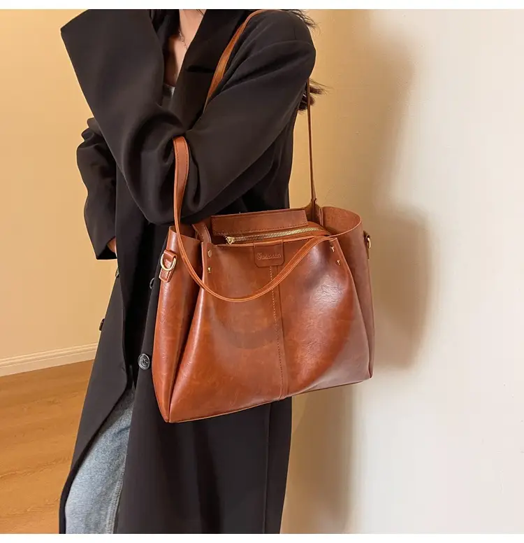 Brown Leather Shoulder Messenger Bag for Women — feature 18