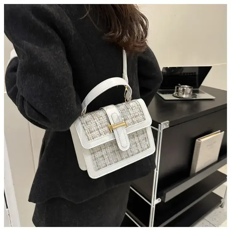 Women Houndstooth Shoulder Bag White 2024 — feature 16