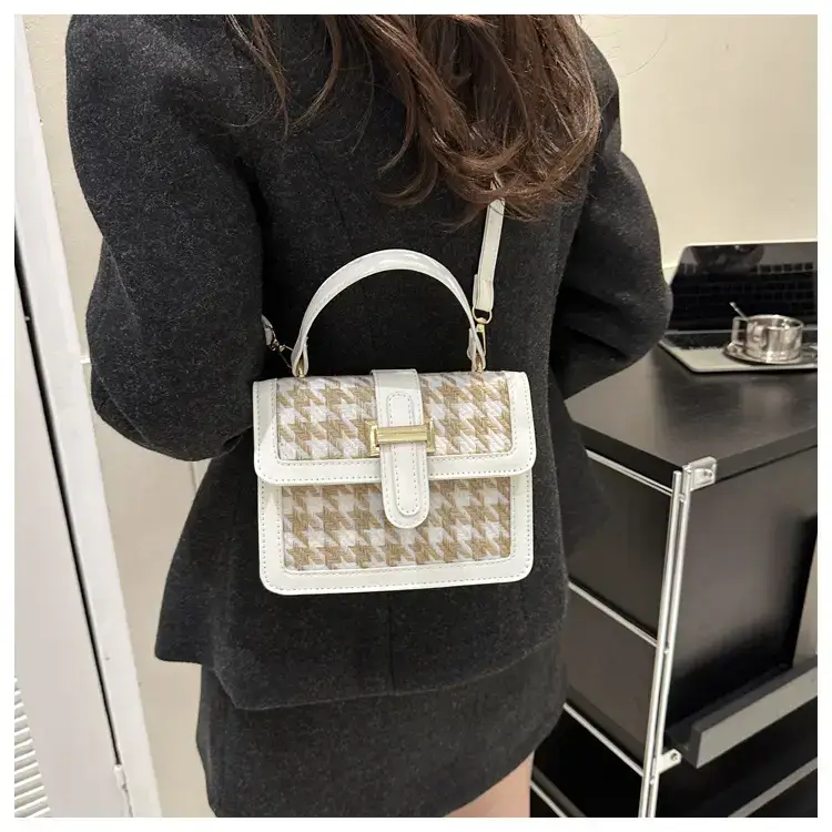 Women Houndstooth Shoulder Bag White 2024 — feature 19