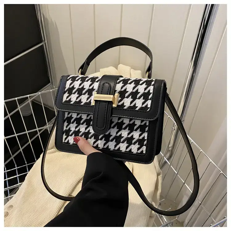 Women Houndstooth Shoulder Bag White 2024 — feature 21