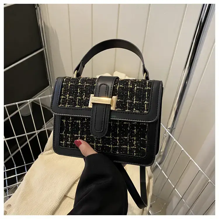 Women Houndstooth Shoulder Bag White 2024 — feature 24