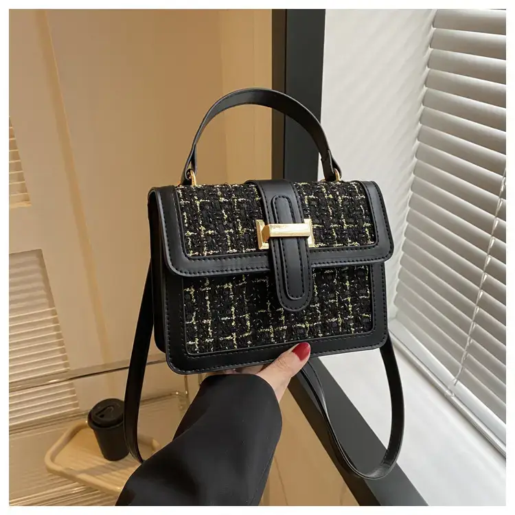 Women Houndstooth Shoulder Bag White 2024 — feature 26