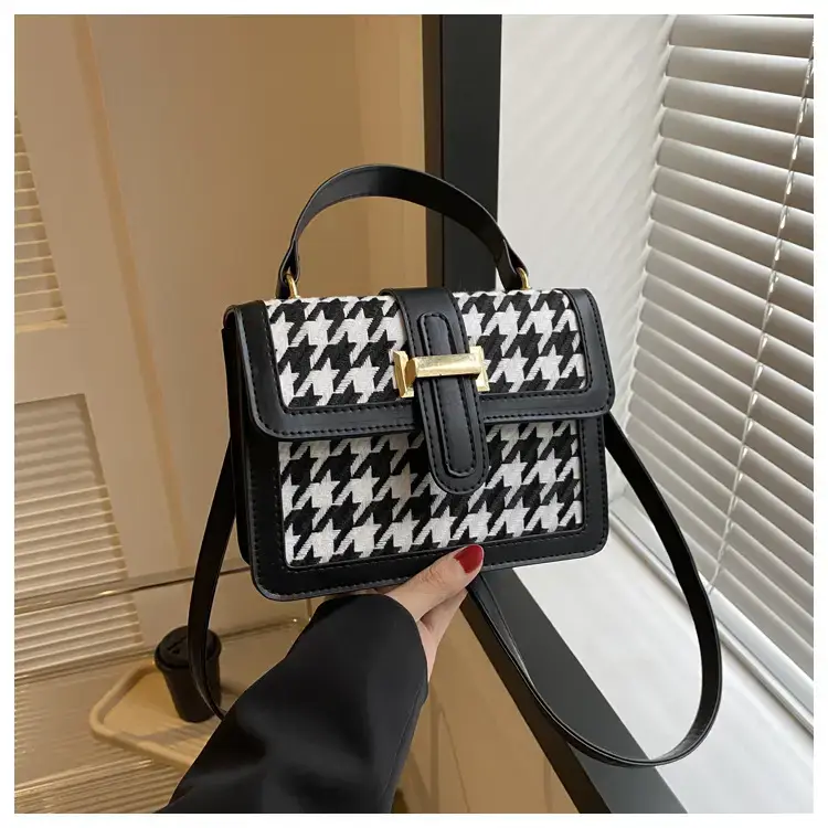 Women Houndstooth Shoulder Bag White 2024 — feature 28