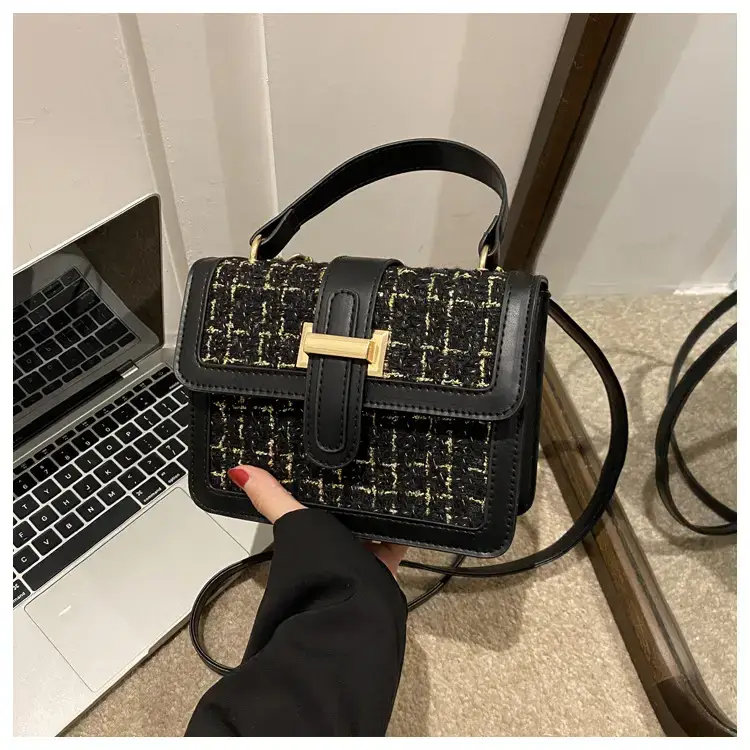 Women Houndstooth Shoulder Bag White 2024 — feature 30