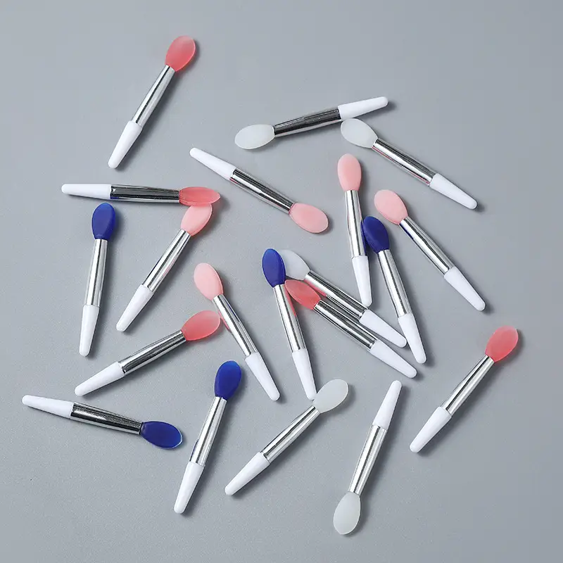 Mini Silicone Lip Brush Set of 4 for Beginners — feature 3