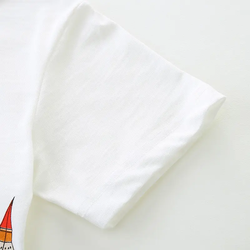 2025 Summer Boys White T-Shirt Round Neck Short Sleeve