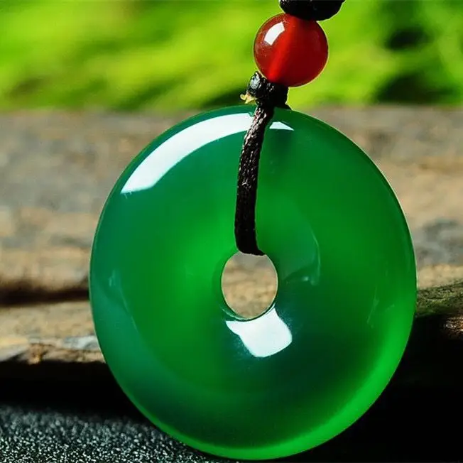 Violet Jade Ping Buckle with Imperial Green Oil - Image 9