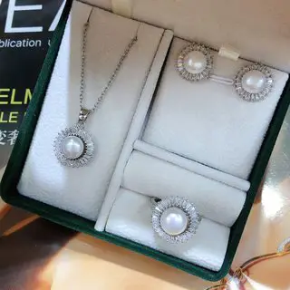 Three-Piece Pearl Necklace Earrings Stud Set for Women