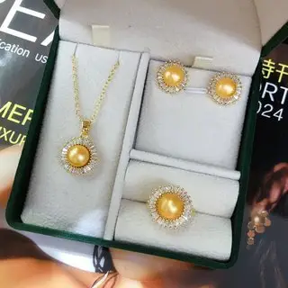Three-Piece Pearl Necklace Earrings Stud Set for Women