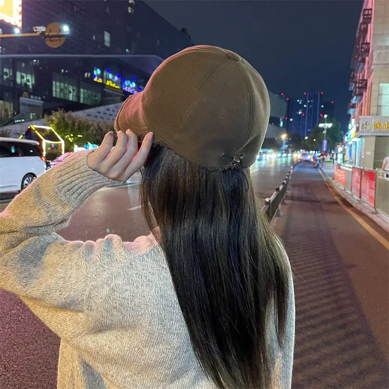 Women's Black Fleece Lined Baseball Cap for Winter Use — feature 4